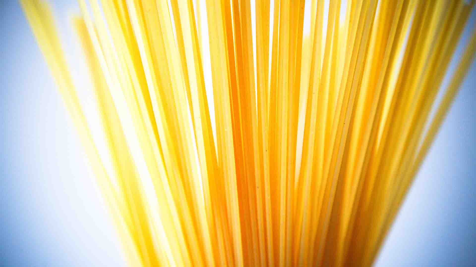 Spaghetti noodles