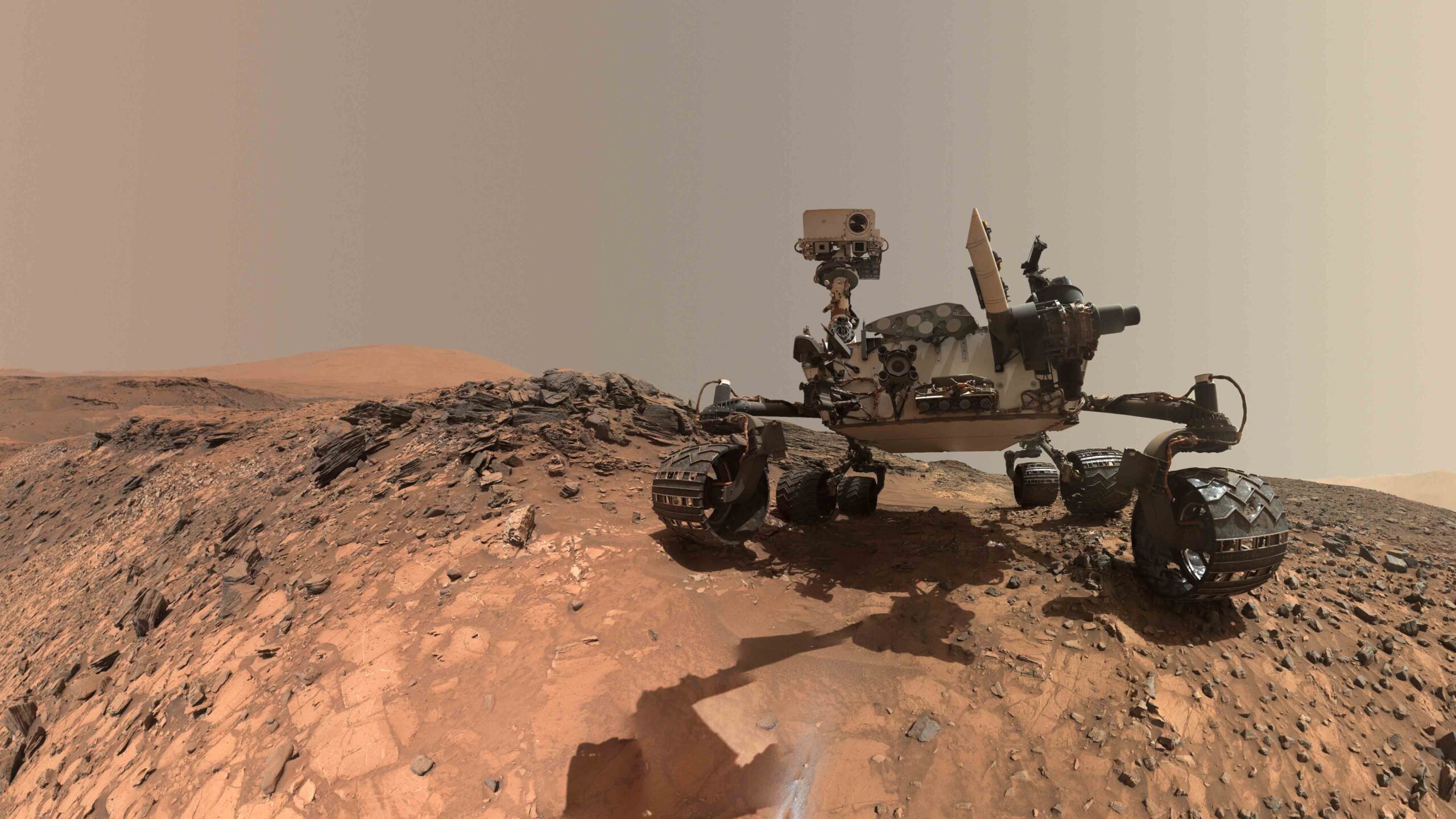 Robot moving on Mars
